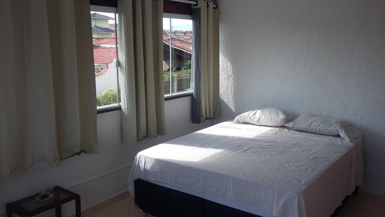 Hospedaria do Khalifa Hotel Caraguatatuba Bagian luar foto